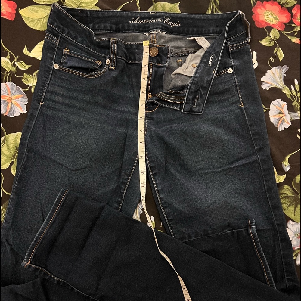 COPY - American Eagle super skinny stretch jeans.